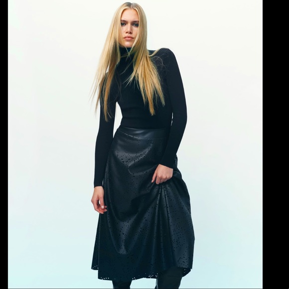 Zara Black Faux Leather Cut Work Detail Perforated Detail Midi Skirt Siz…